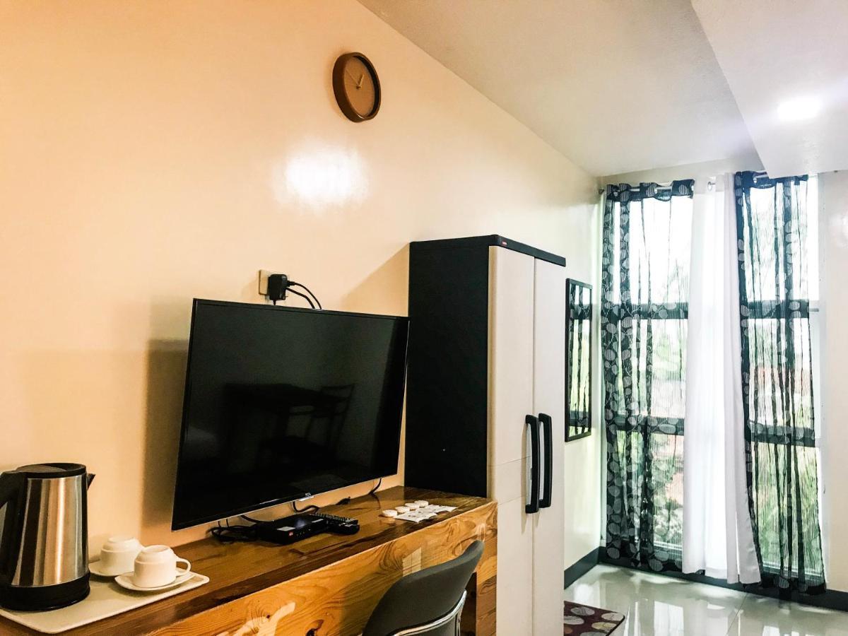 B&J Guesthouse And Tours Tagbilaran City Ngoại thất bức ảnh