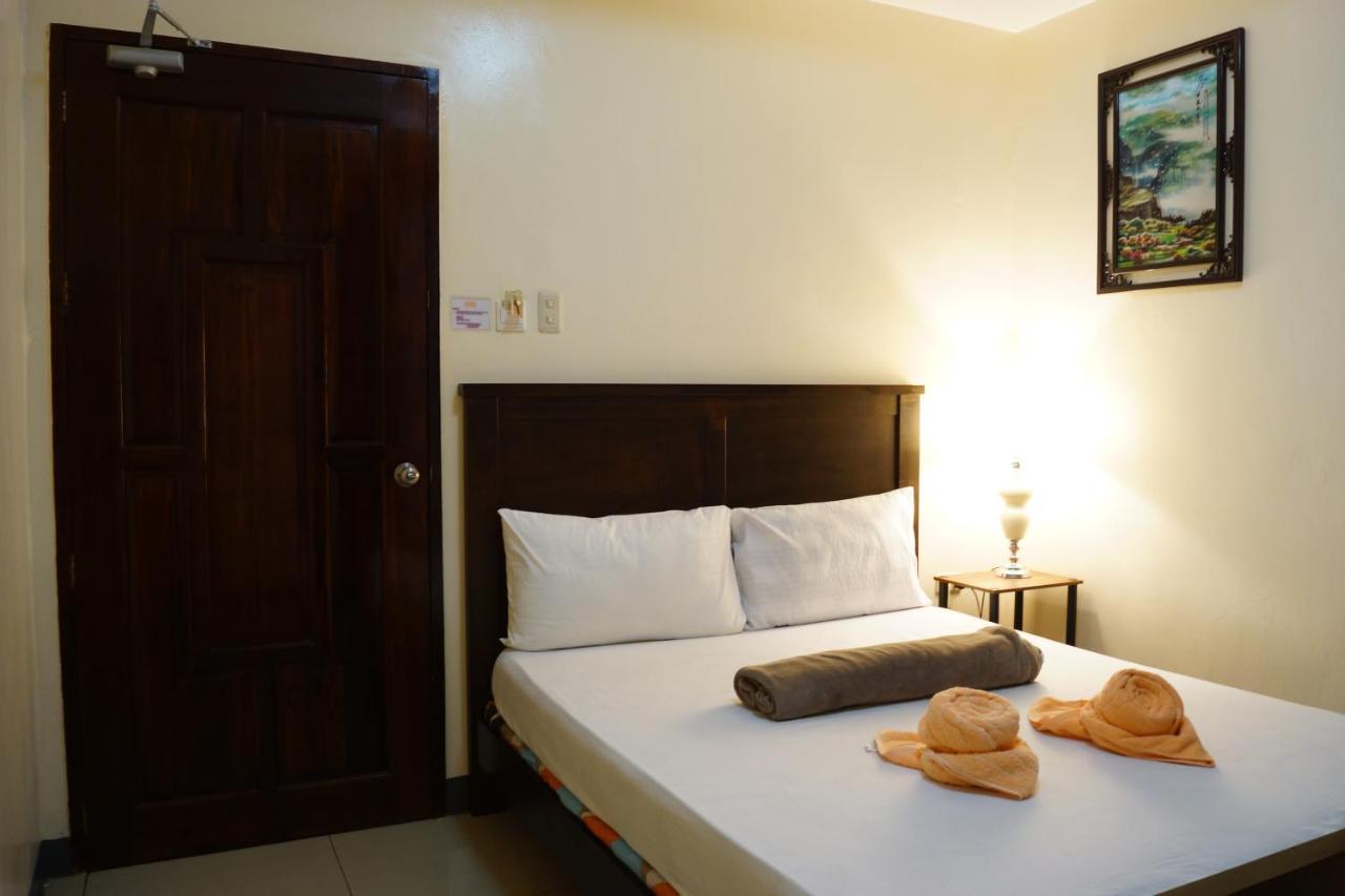 B&J Guesthouse And Tours Tagbilaran City Ngoại thất bức ảnh