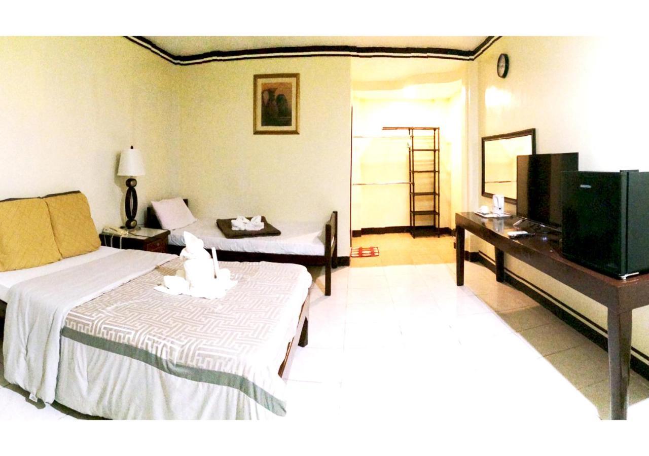 B&J Guesthouse And Tours Tagbilaran City Ngoại thất bức ảnh