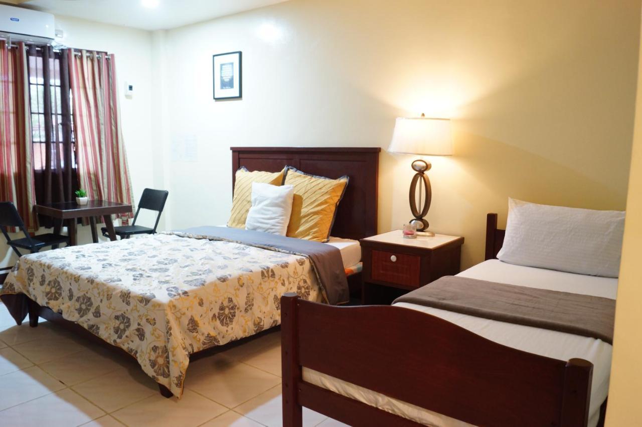 B&J Guesthouse And Tours Tagbilaran City Ngoại thất bức ảnh