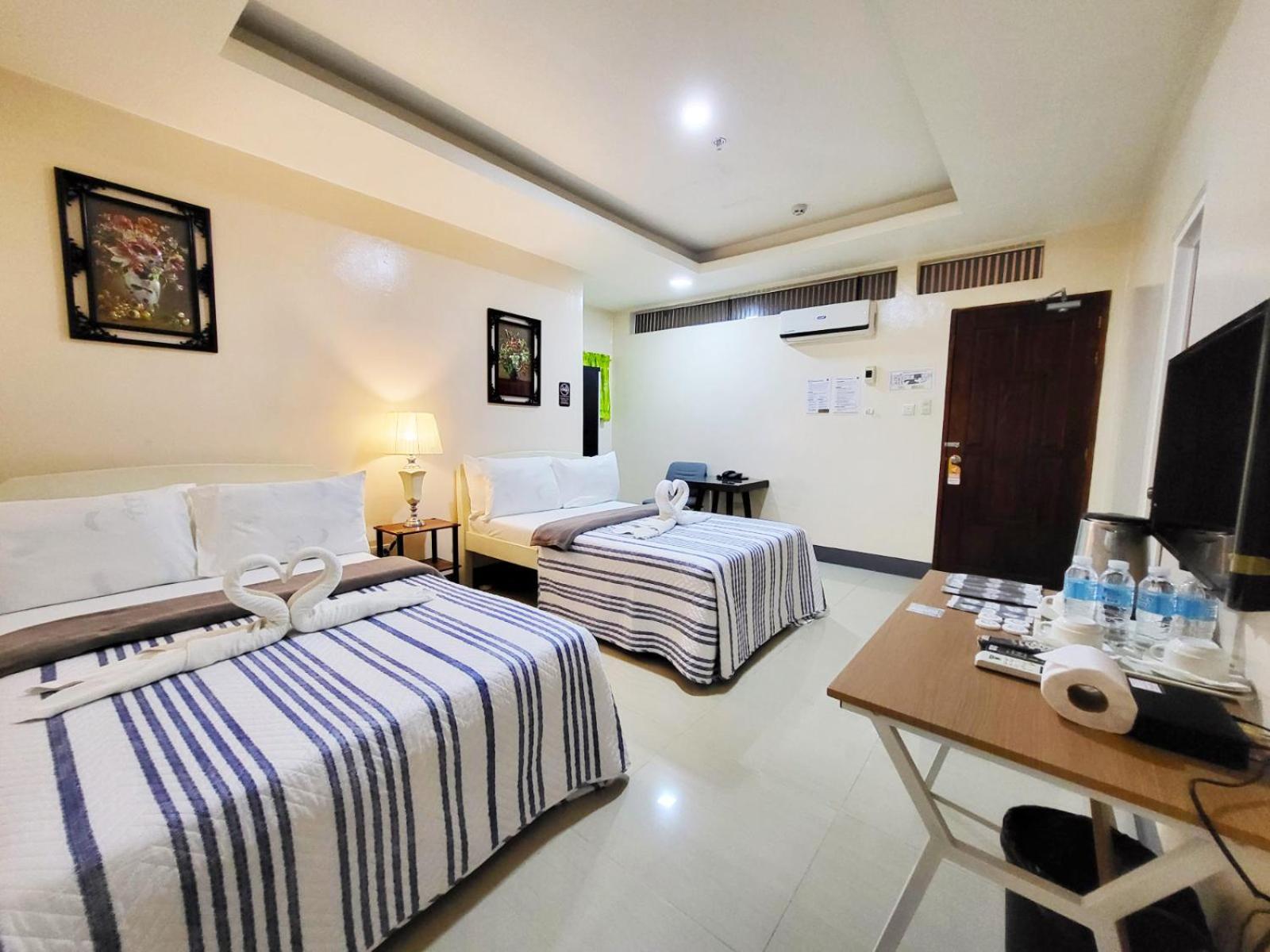 B&J Guesthouse And Tours Tagbilaran City Ngoại thất bức ảnh